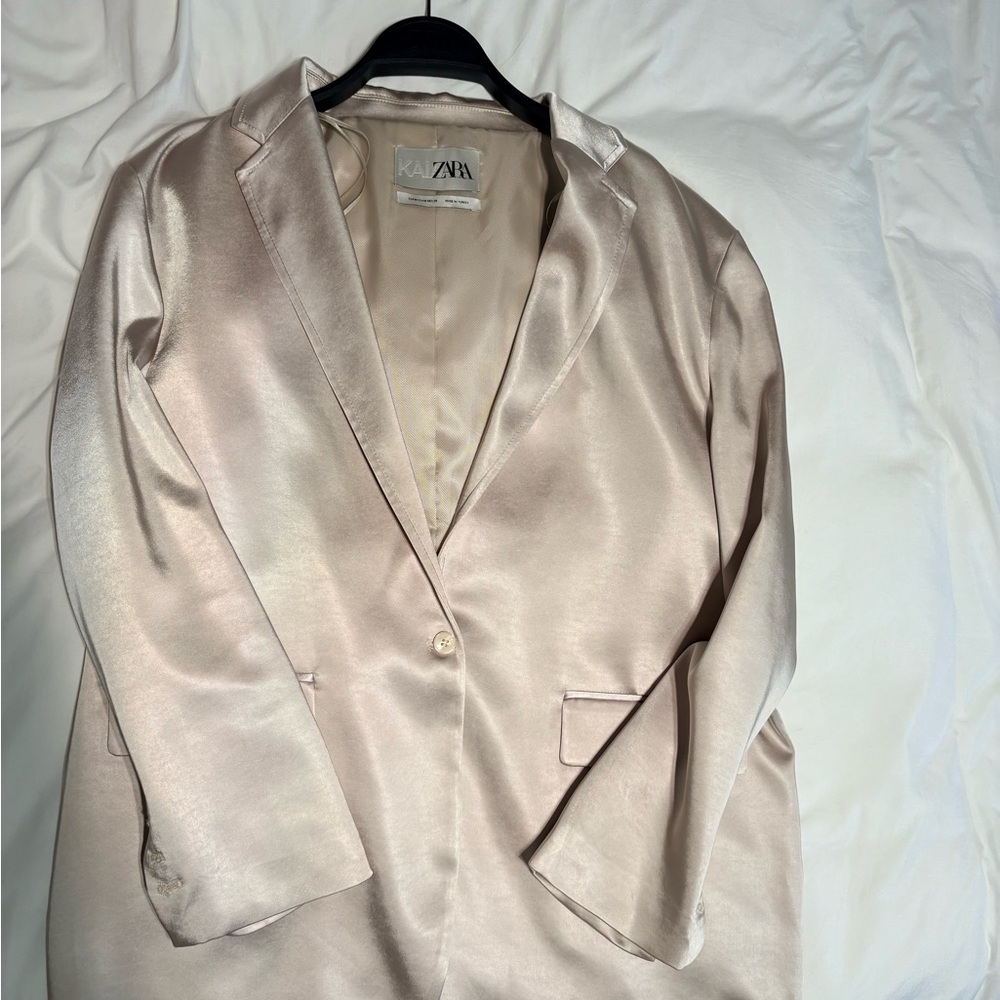 Zara Satin Single-Button Blazer in Light Champagne